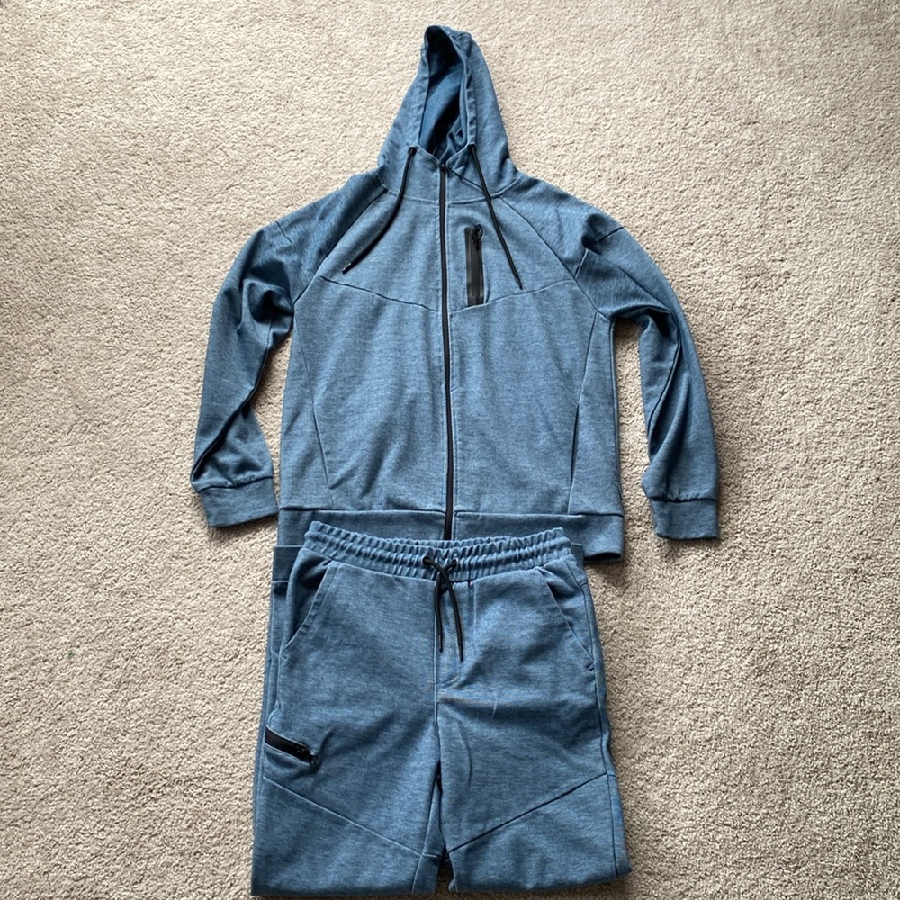 Ocean Current Medium Men’s Jogger and Sweater